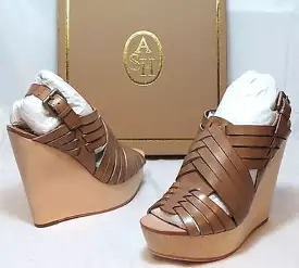 ASH ITALIA Women's •Oman• Leather Wedge Sandal