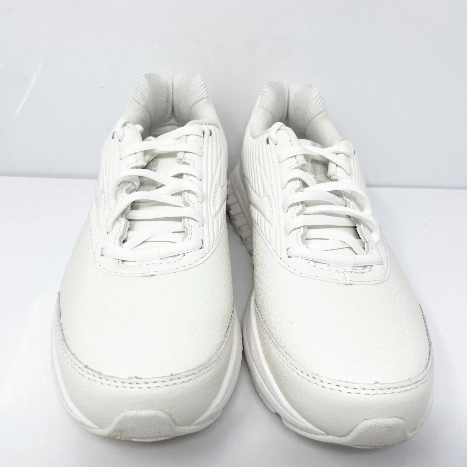 Brooks Womens Addiction Walker 2 1203071B142 White Casual Shoes Sneakers 7.5 B