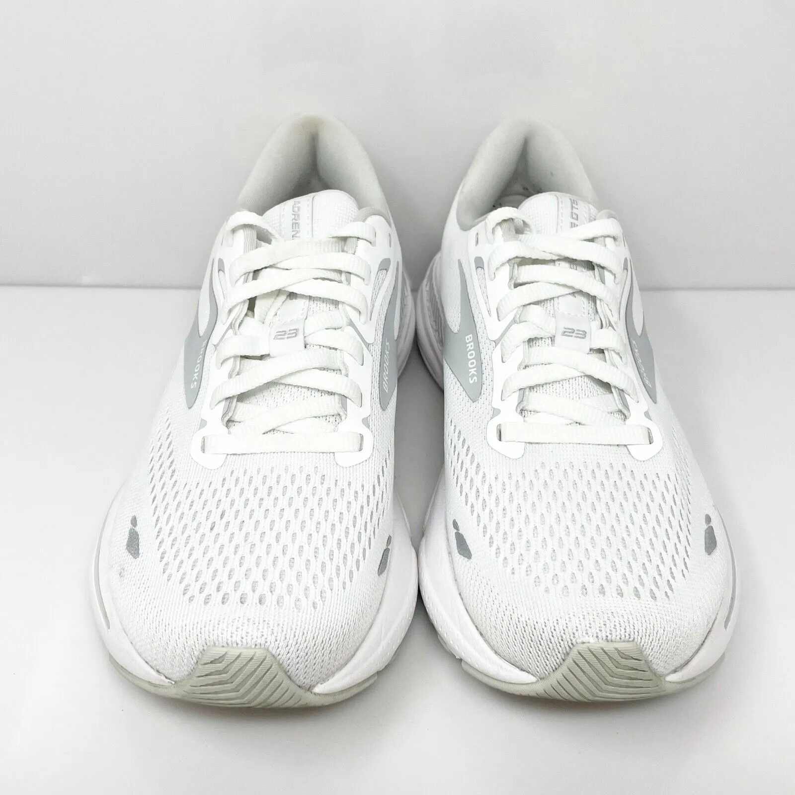 Brooks Womens Adrenaline GTS 23 1203811B104 White Running Shoes Sneakers Sz 7 B