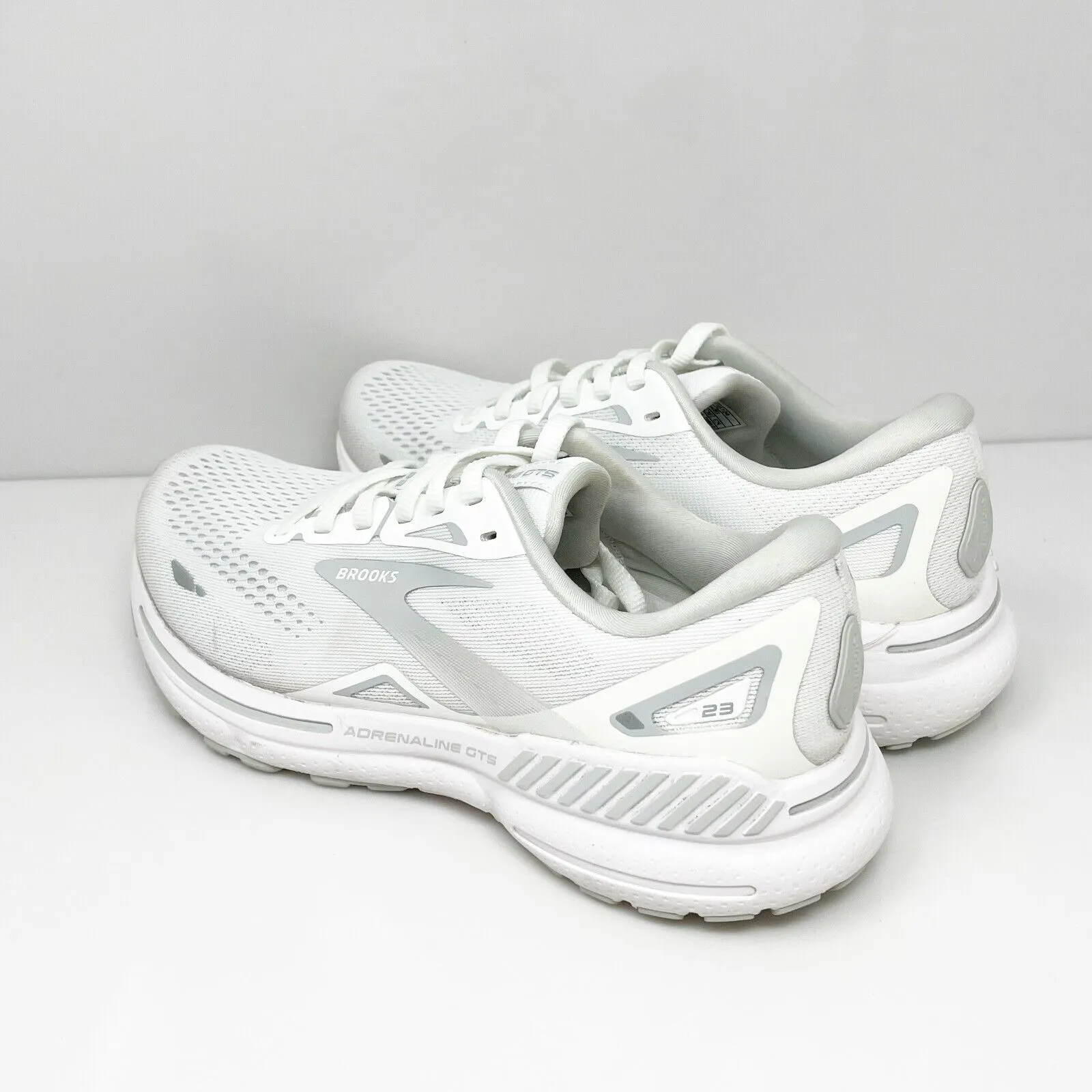 Brooks Womens Adrenaline GTS 23 1203811B104 White Running Shoes Sneakers Sz 7 B