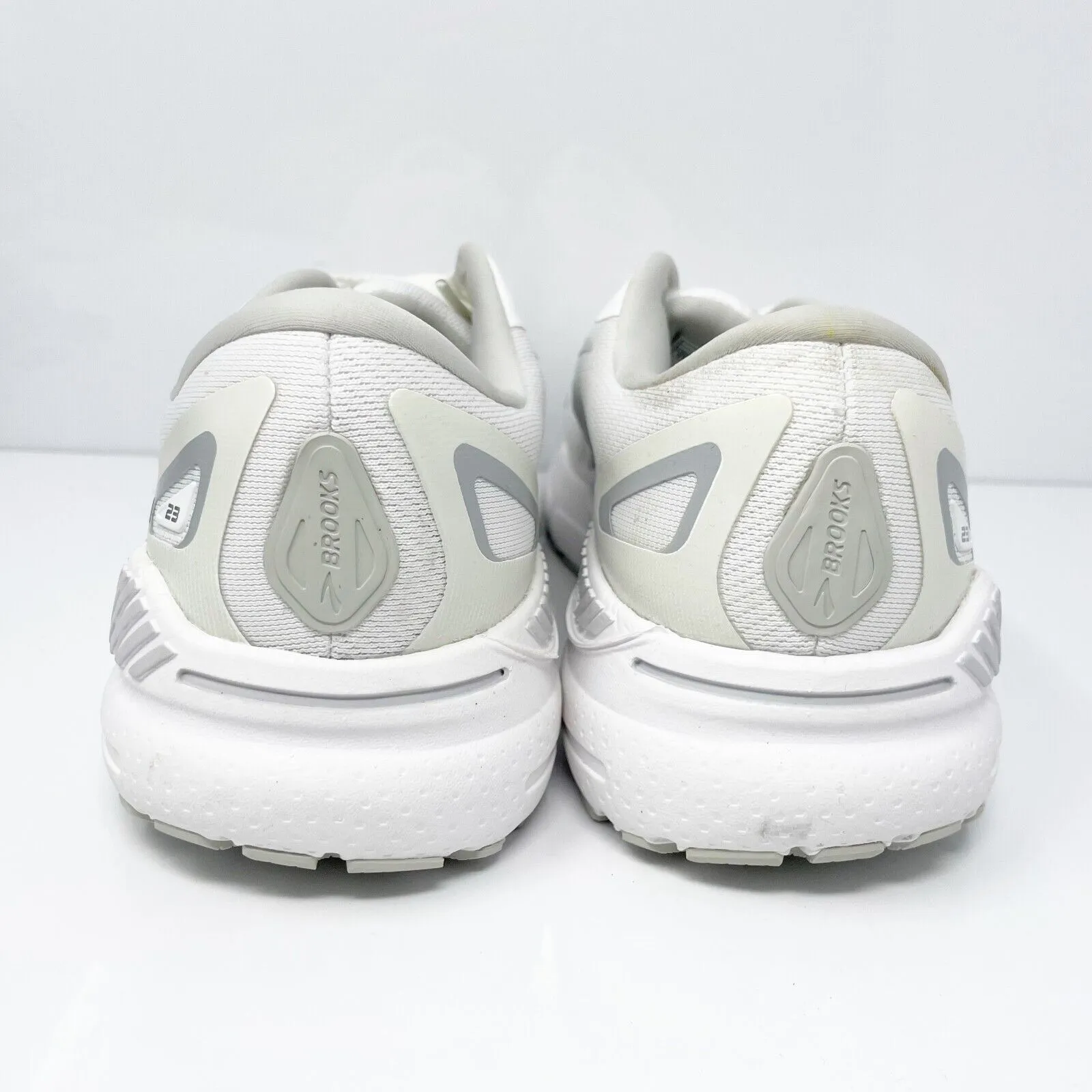 Brooks Womens Adrenaline GTS 23 1203811D104 White Running Shoes Sneakers Sz 11 D