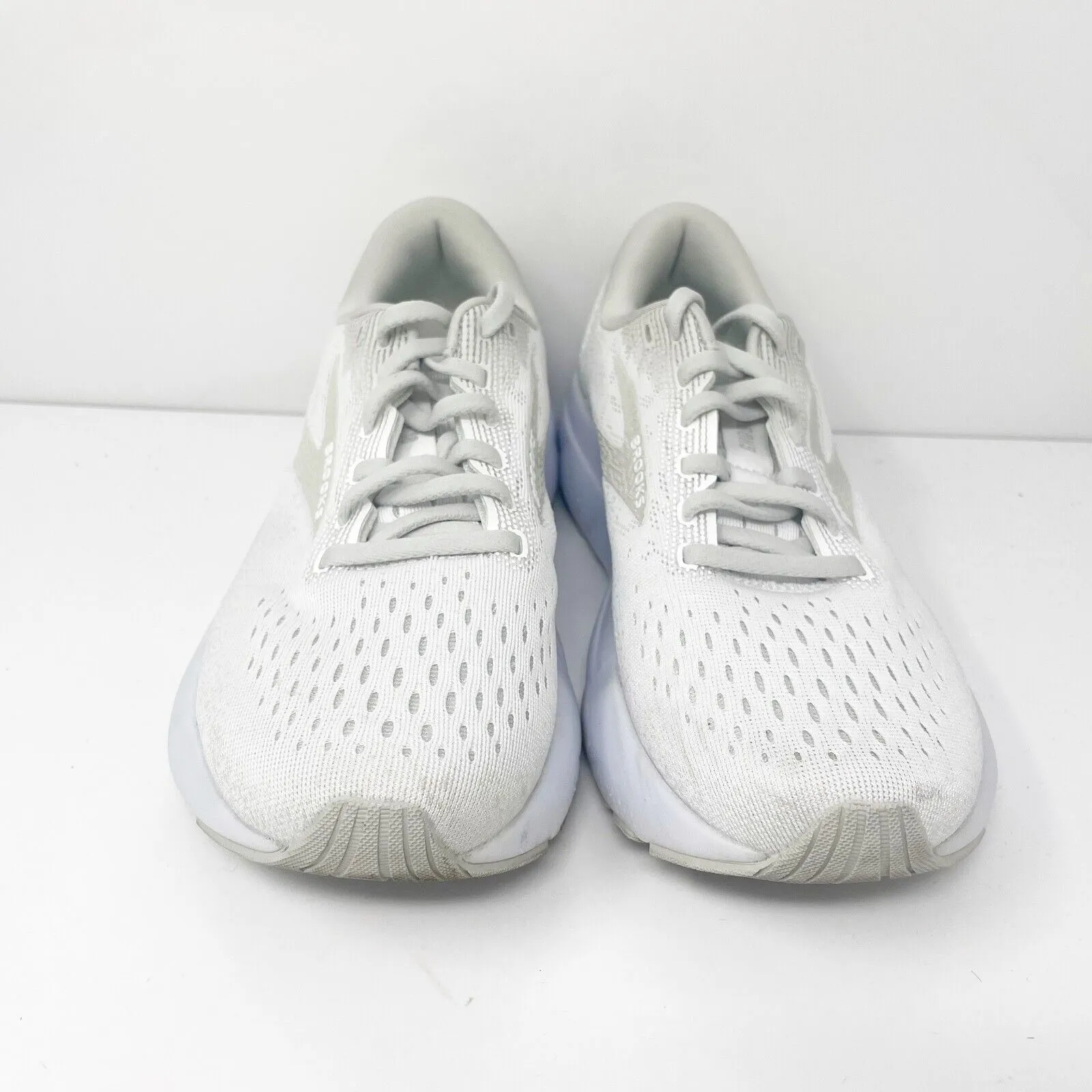 Brooks Womens Ghost 16 1204071B151 White Running Shoes Sneakers Size 7.5 B