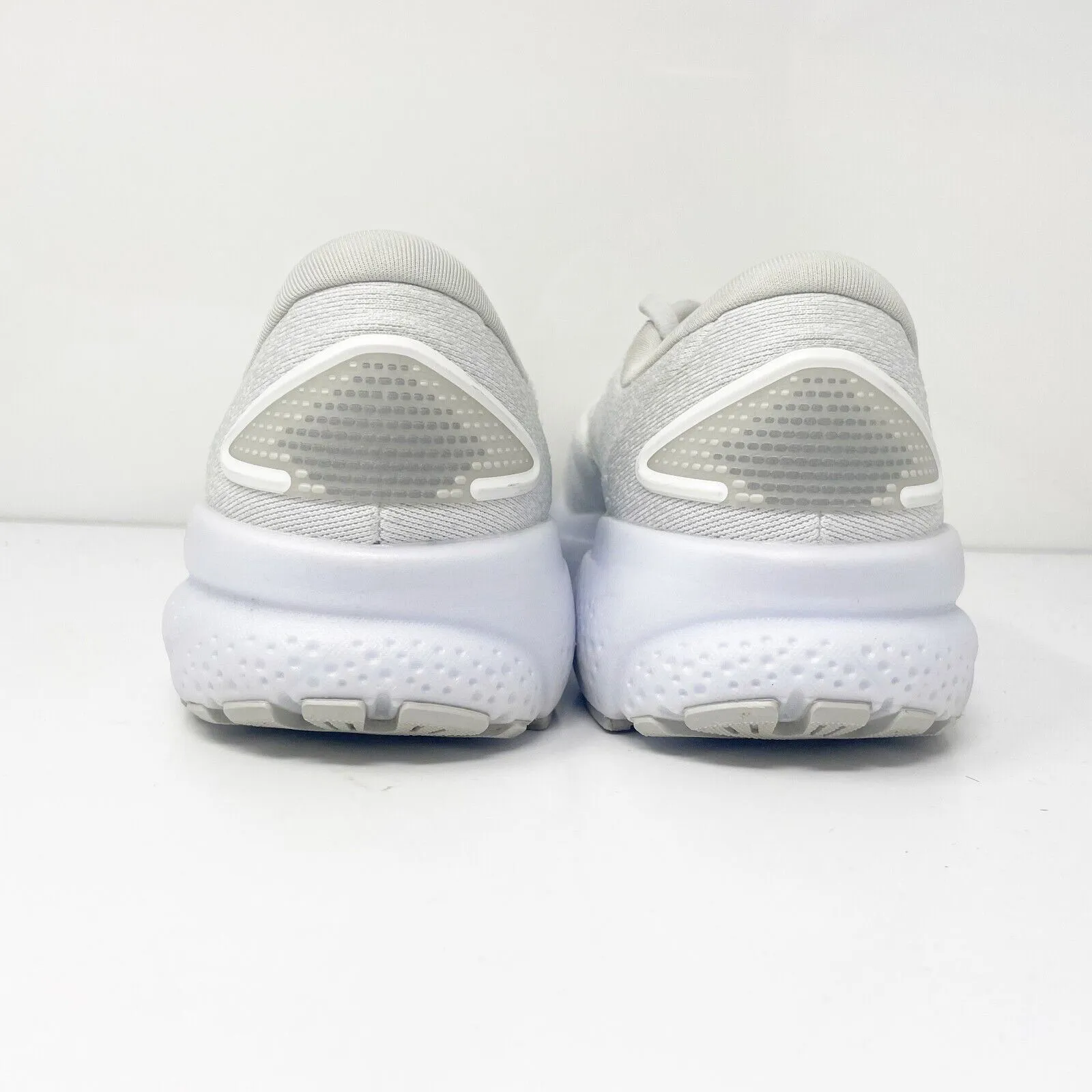 Brooks Womens Ghost 16 1204071B151 White Running Shoes Sneakers Size 7.5 B