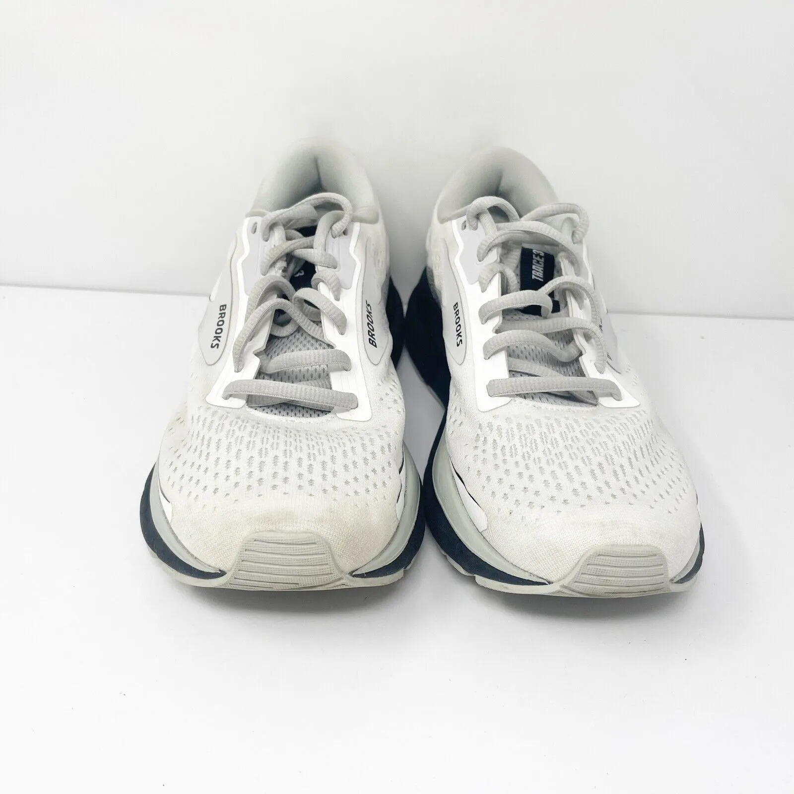 Brooks Womens Trace 3 1204011B191 White Running Shoes Sneakers Size 7.5 B