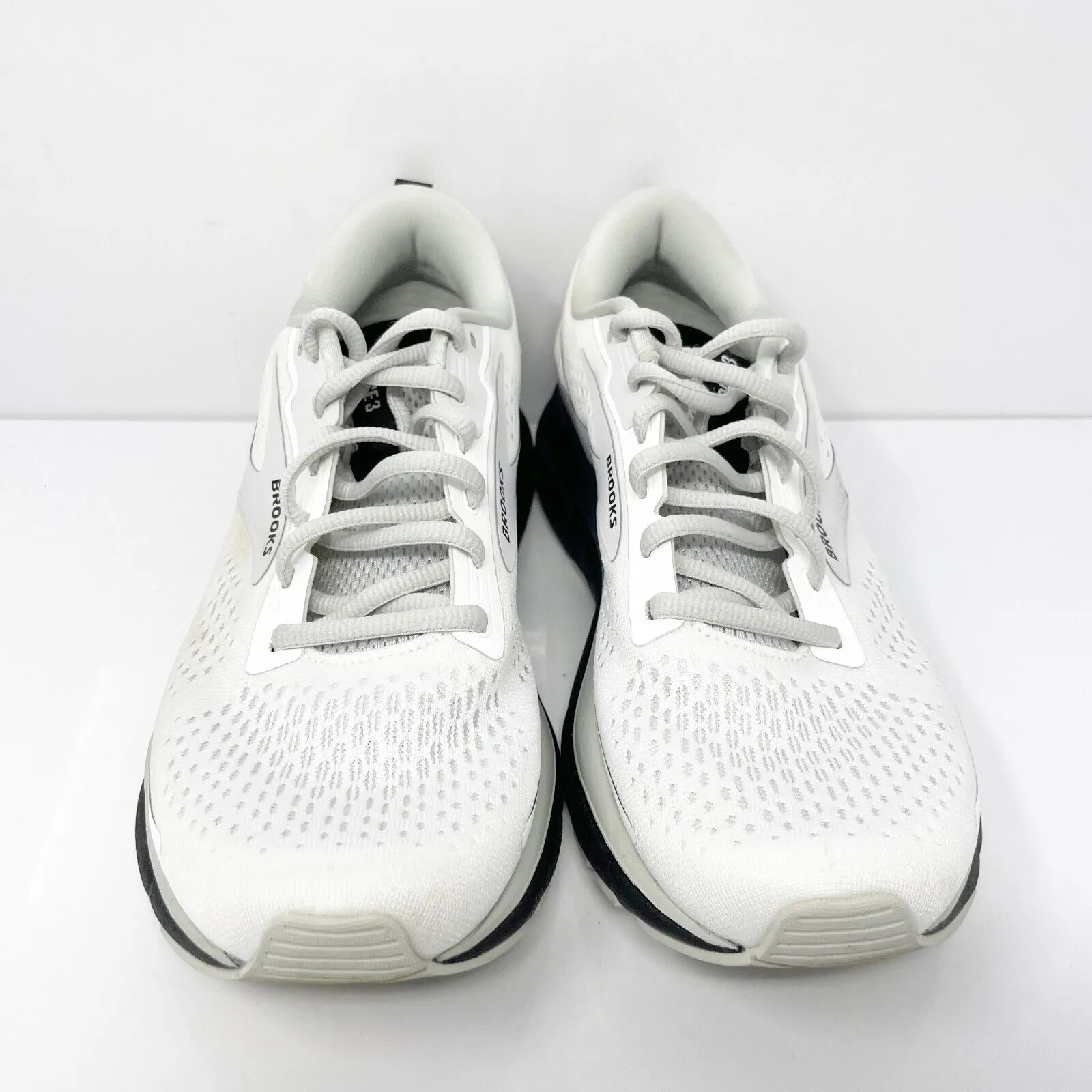 Brooks Womens Trace 3 1204011B191 White Running Shoes Sneakers Size 8.5 B