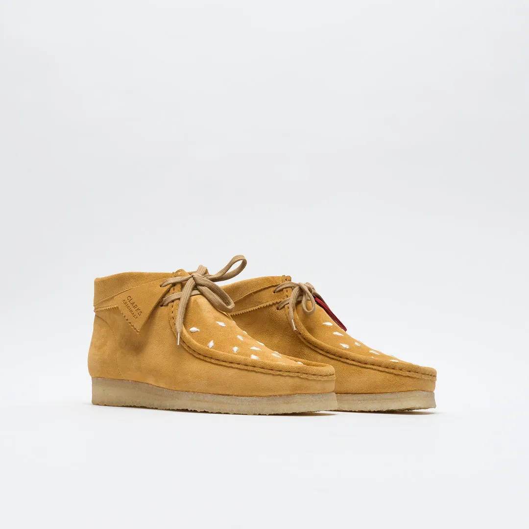 Clarks Originals - Wallabee Boot x Vandy The Pink (Tan)