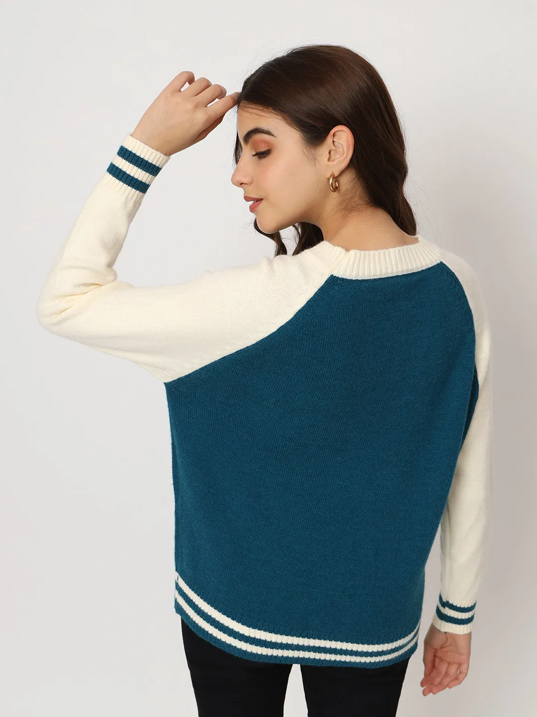 CRYSTAL TEAL COLOR WOMEN PRINTED SWEATER