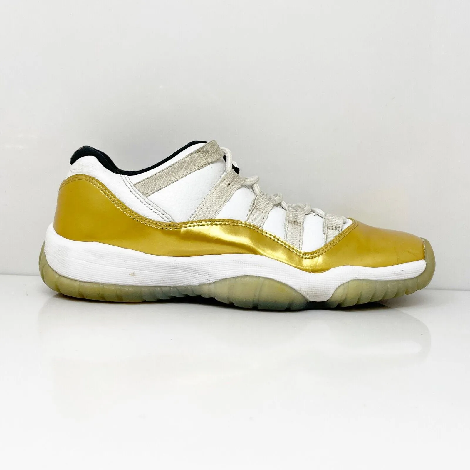 Nike Boys Air Jordan 11 528896-103 White Basketball Shoes Sneakers Size 4.5Y