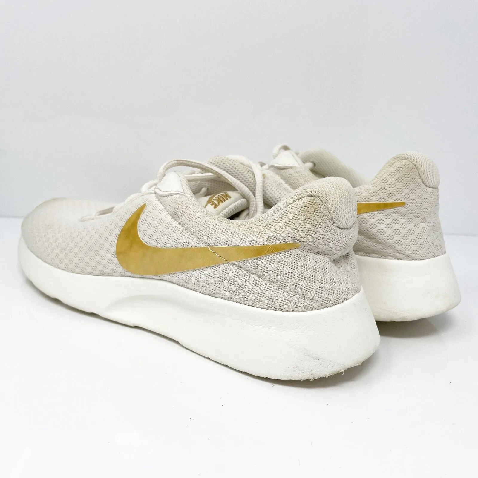 Nike Womens Tanjun DJ6257-006 White Running Shoes Sneakers Size 7.5