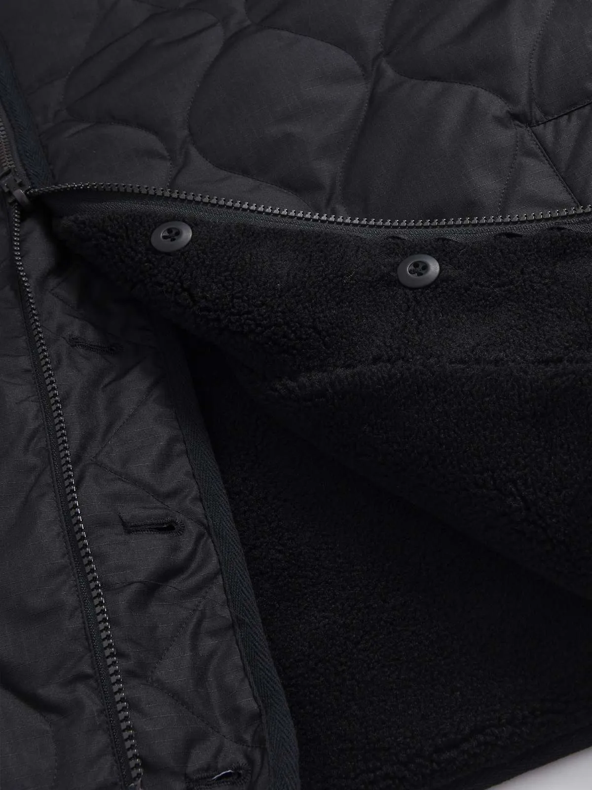 Taion Jacket - Black/Black