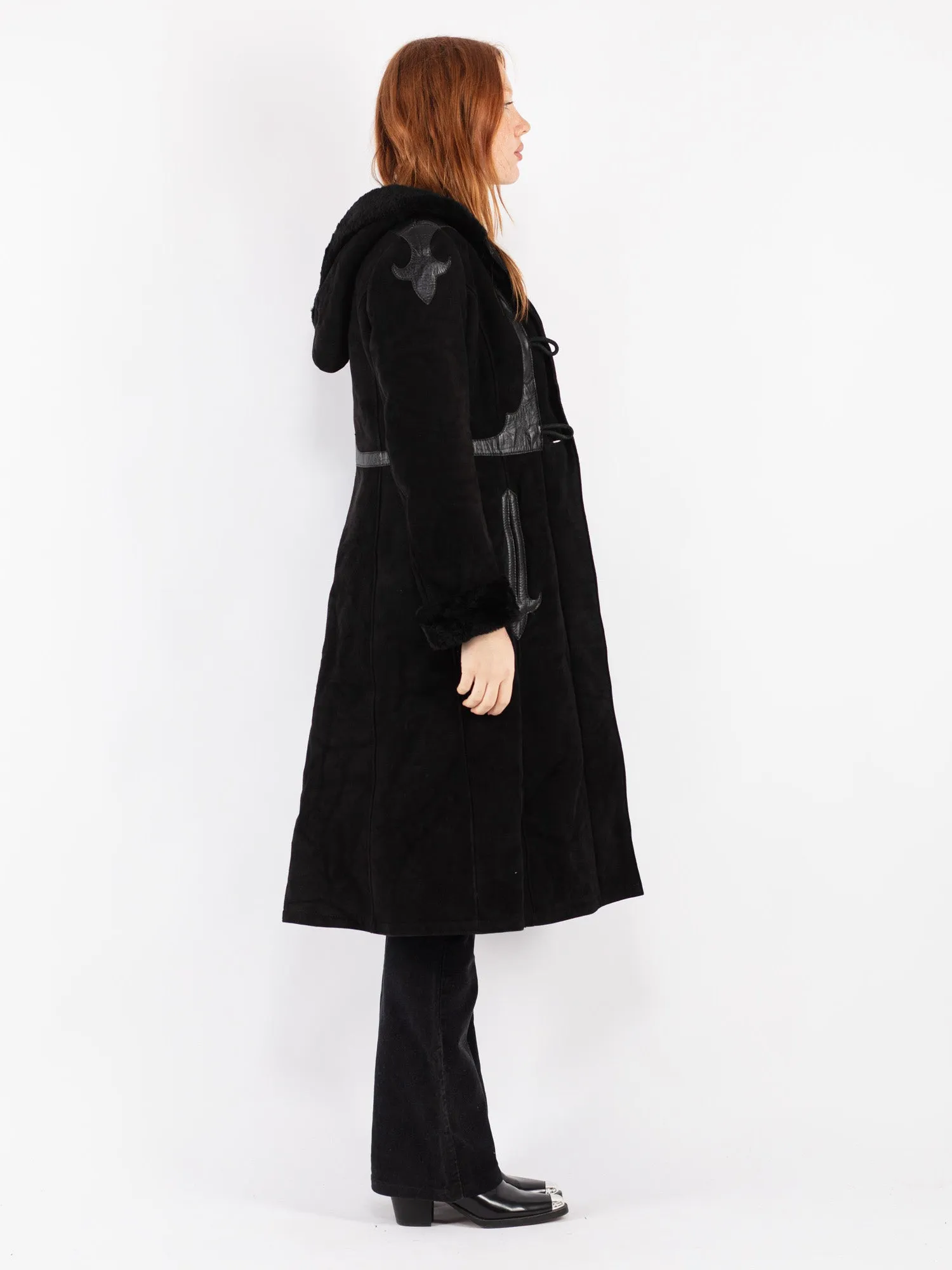 Vintage 70's Women Sheepskin Coat in Black