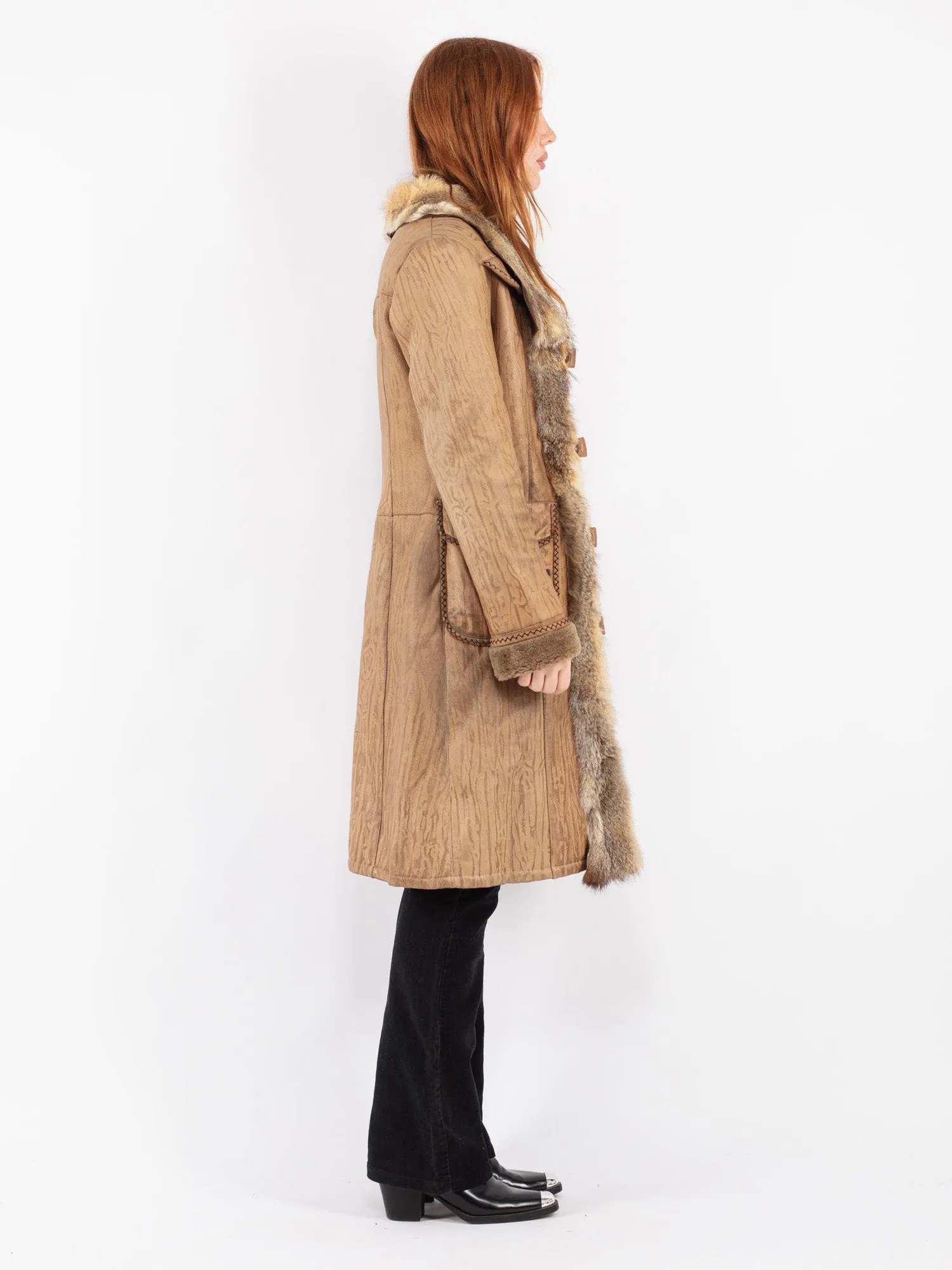 Vintage 90's Women Sheepskin Coat in Beige